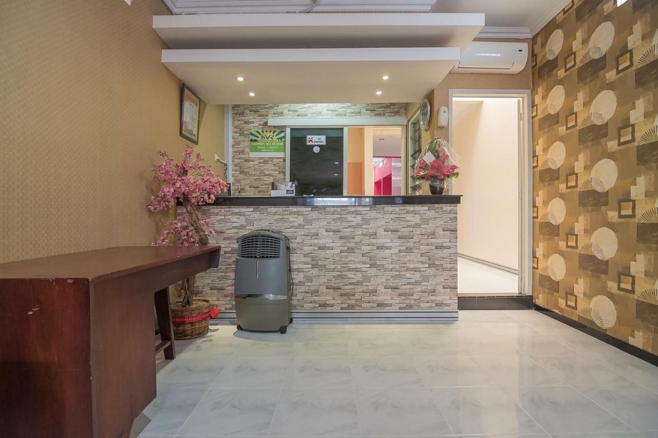 Reddoorz Near Mt Haryono Semarang Ξενοδοχείο Εξωτερικό φωτογραφία